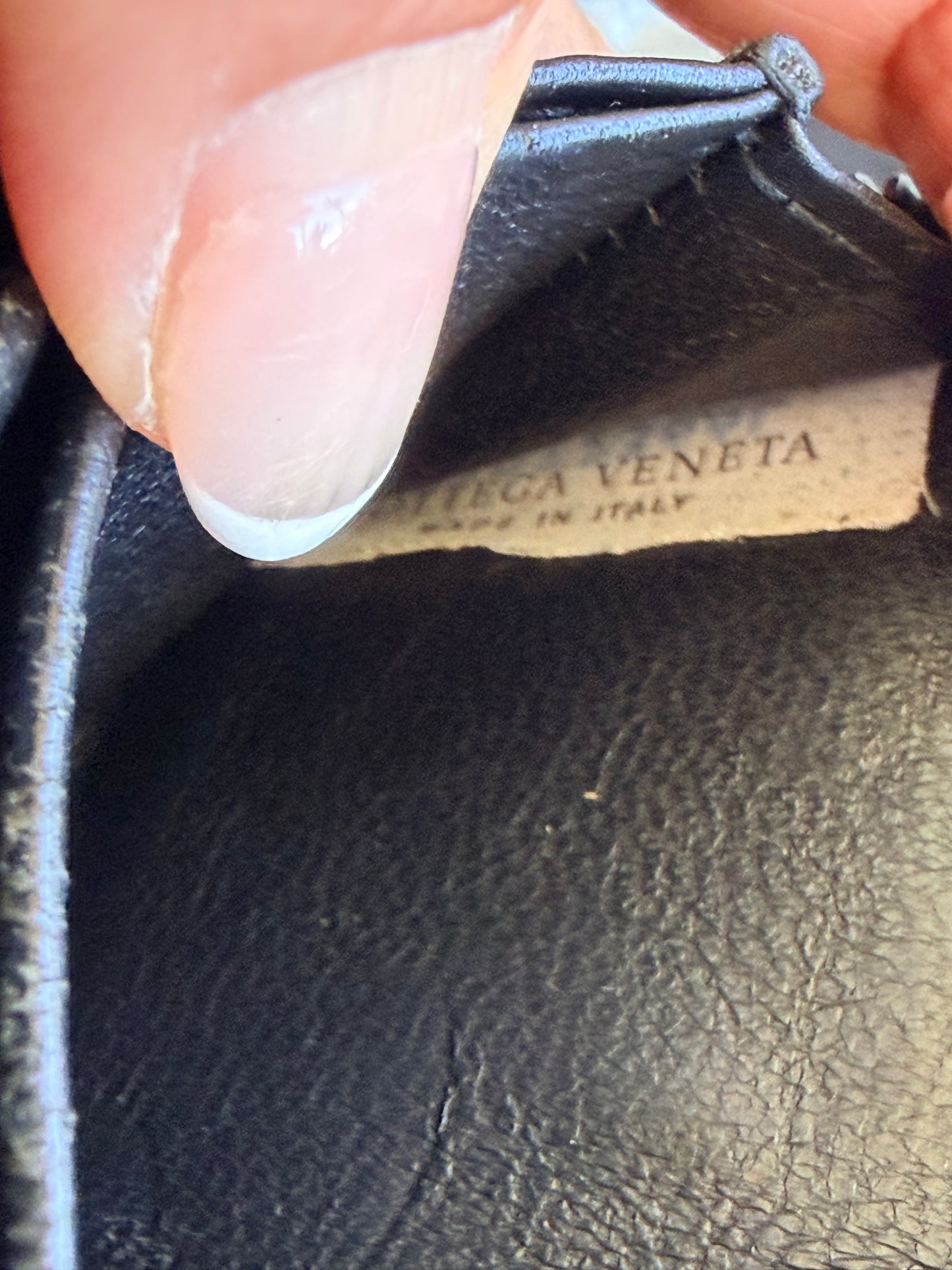 Bottega Veneta Zippy card holder