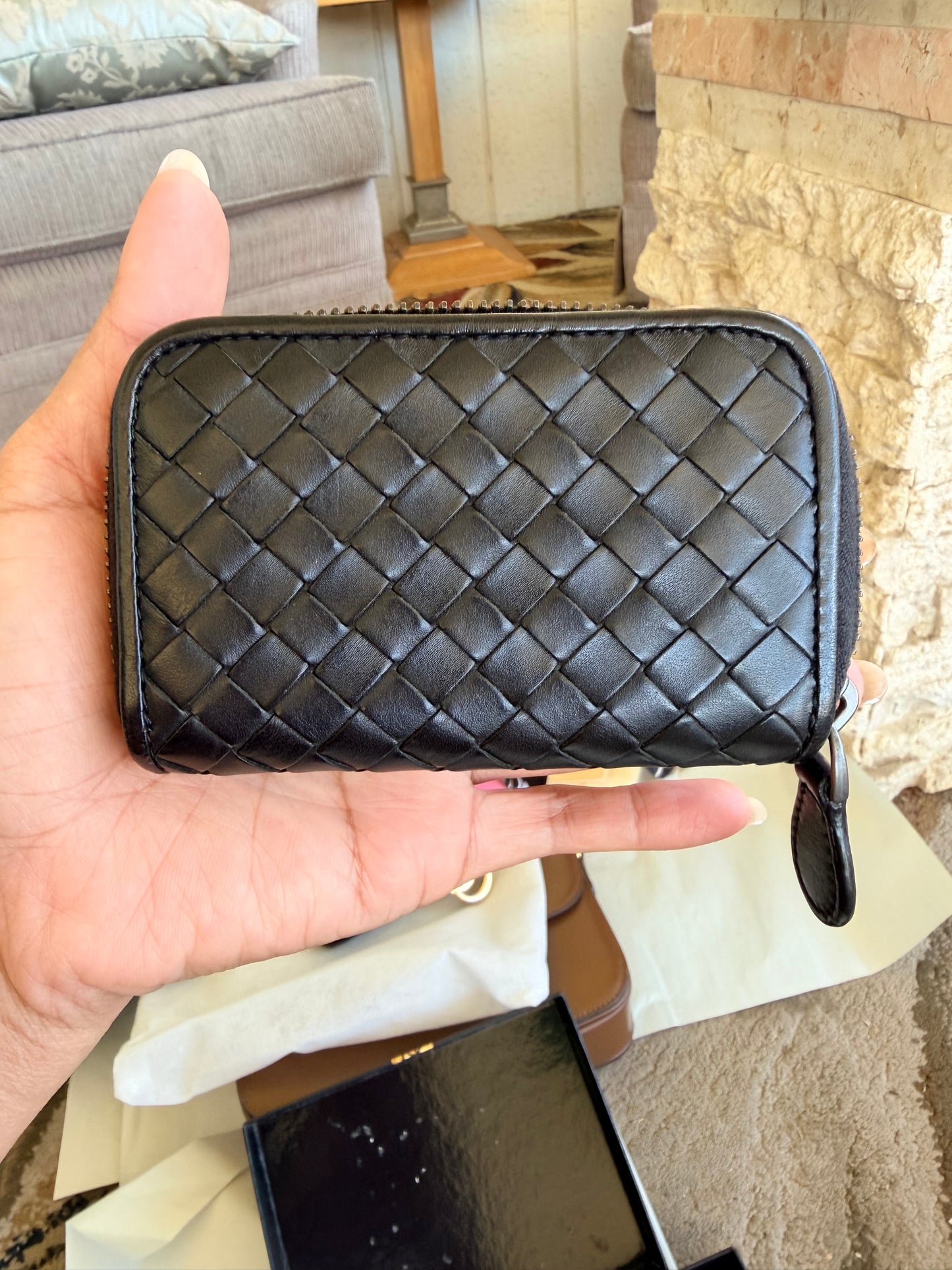 Bottega Veneta Zippy card holder