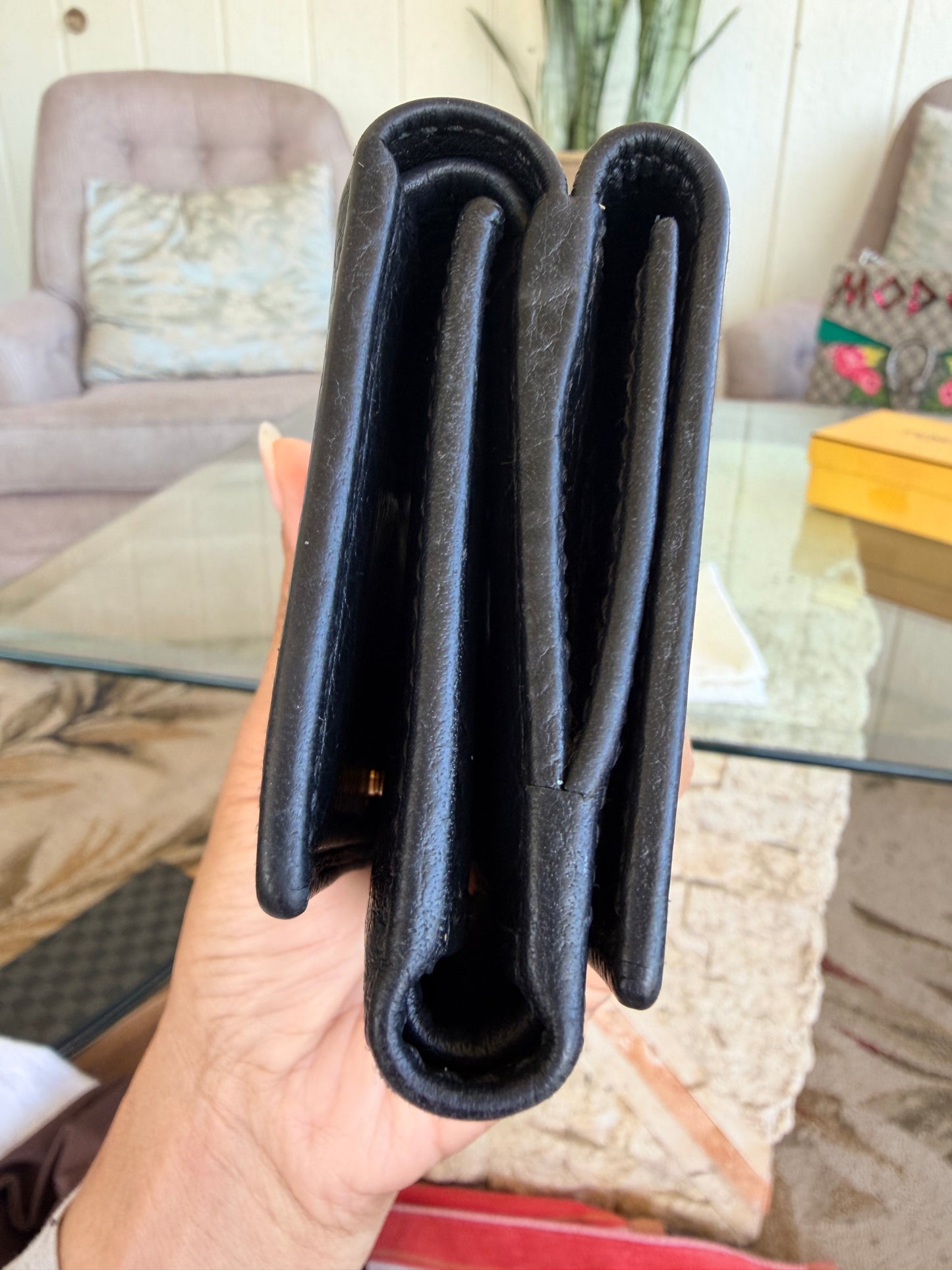Black Gucci GG Marmont
