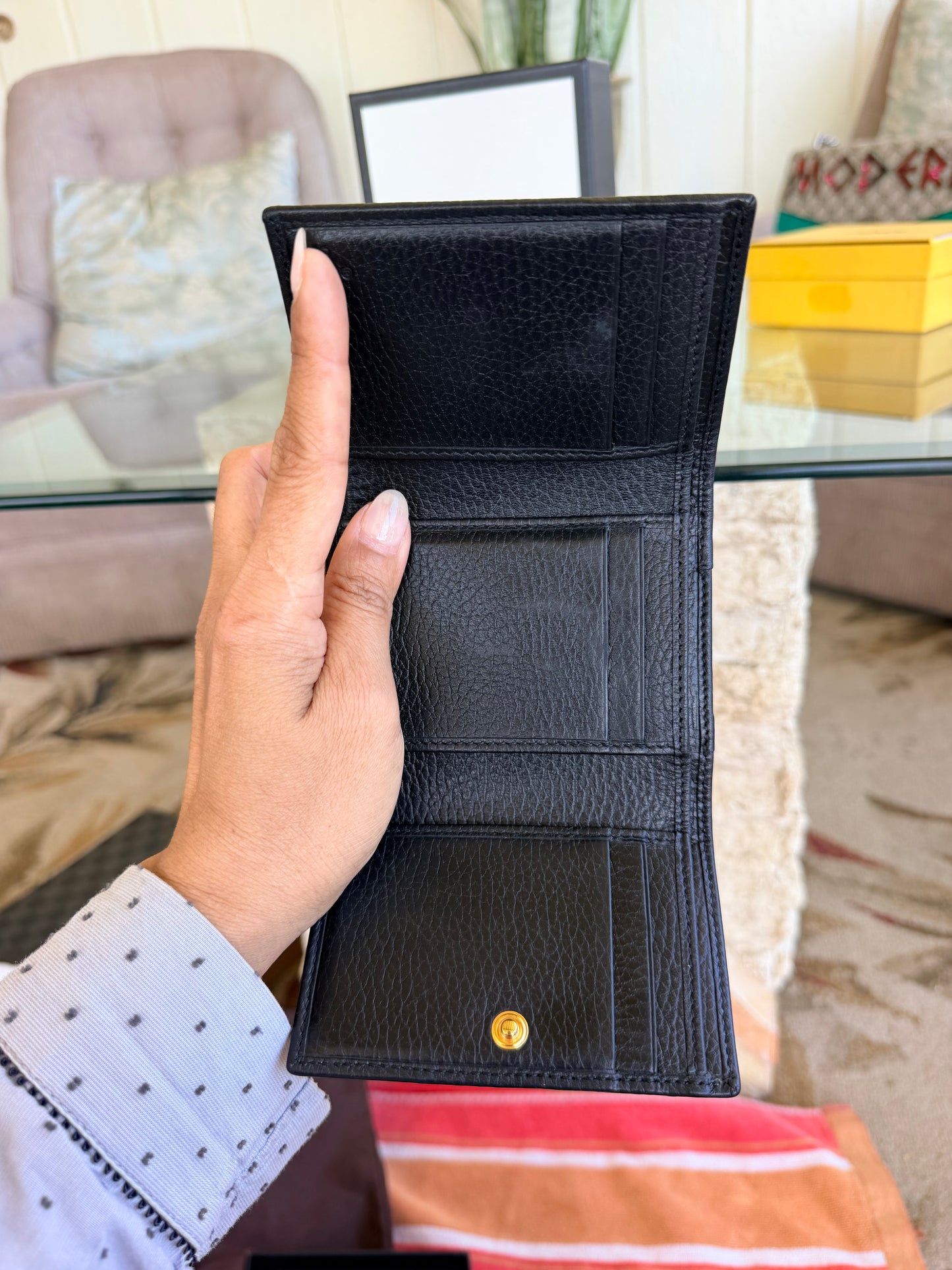 Black Gucci GG Marmont