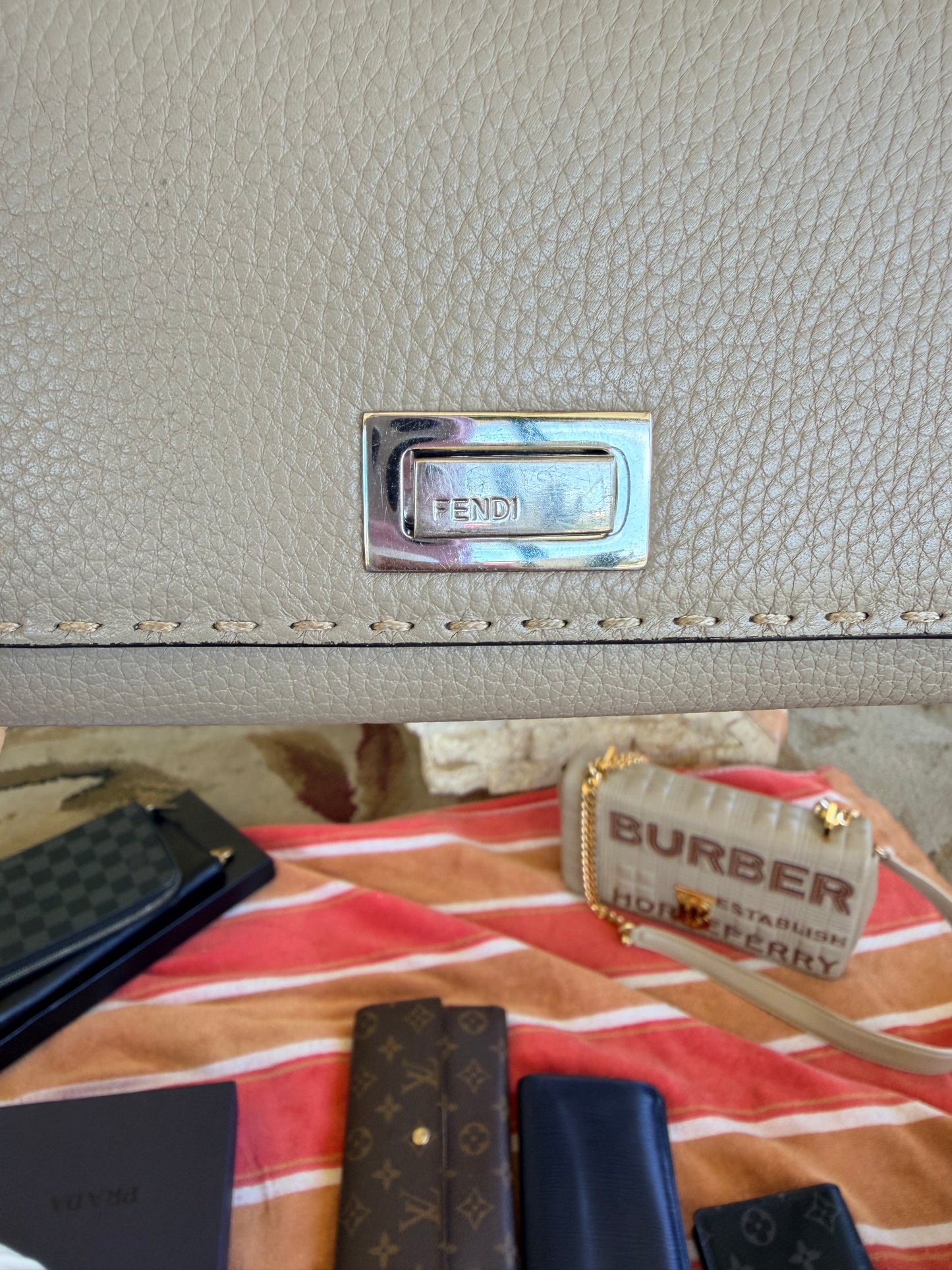Fendi Selleria Peekaboo long wallet in Grey