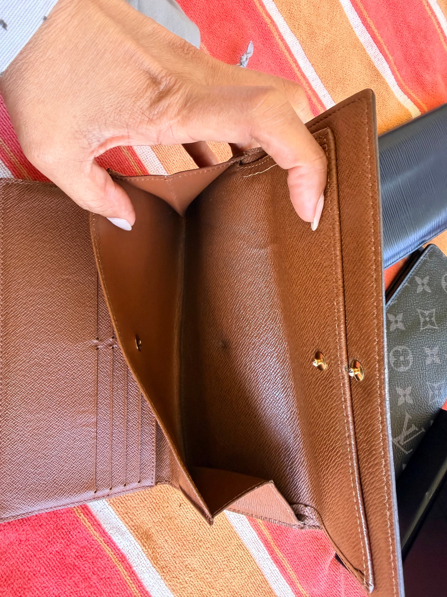 Louis Vuitton Sarah in Monogram
