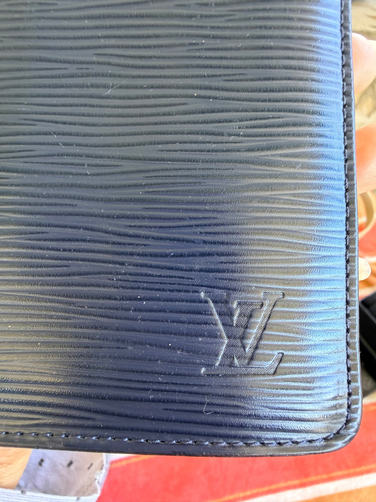 Louis Vuitton Brazza long waller in Black Epi Leather