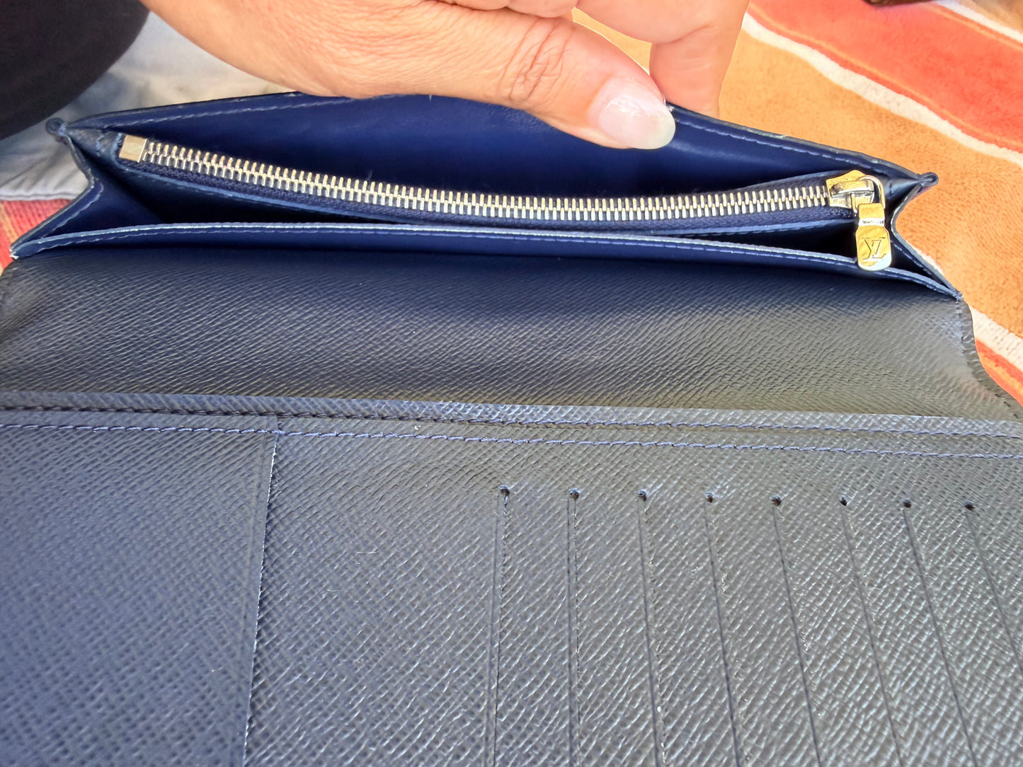 Louis Vuitton Brazza long waller in Black Epi Leather