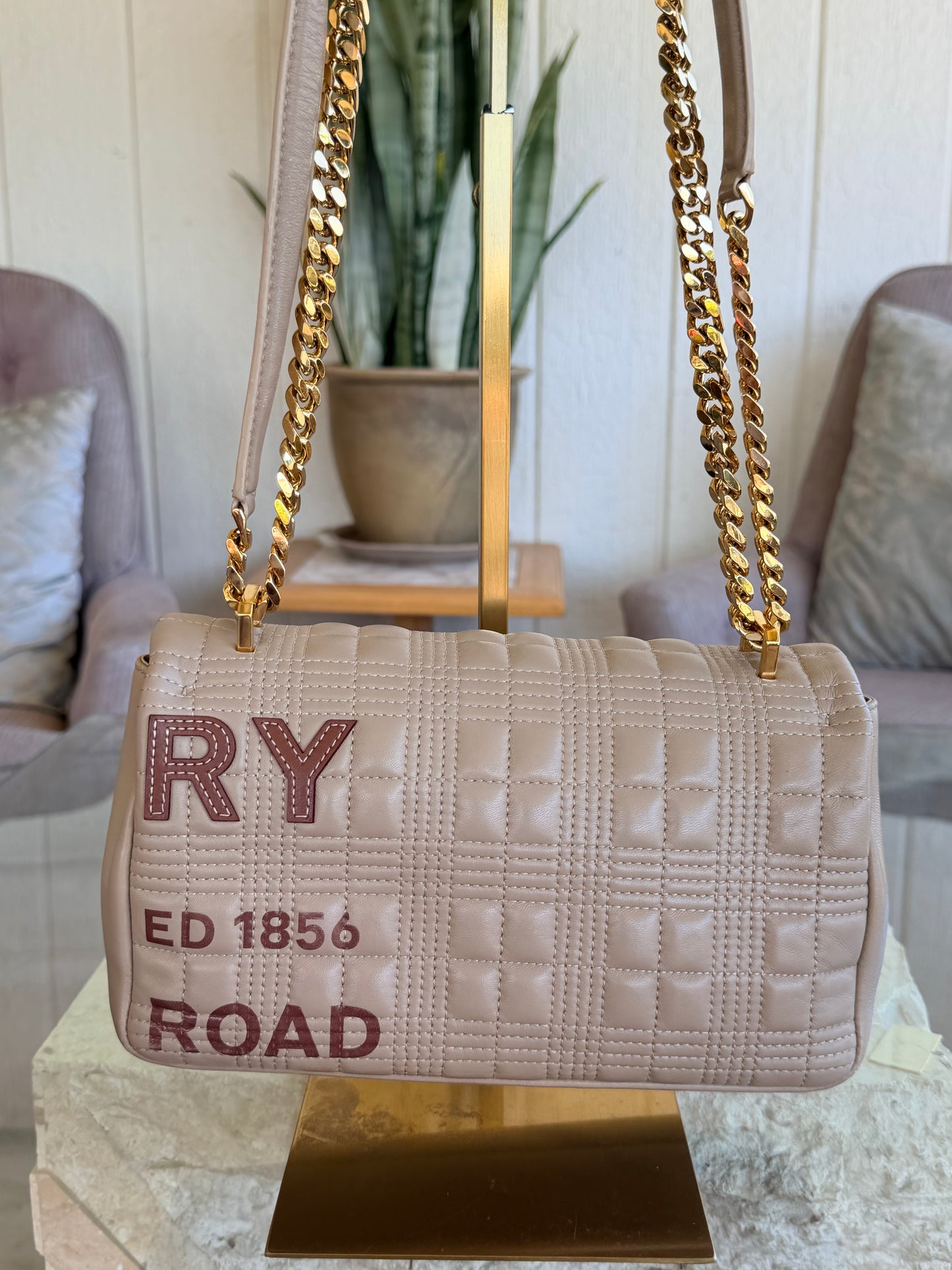 Burberry Horseferry Lola