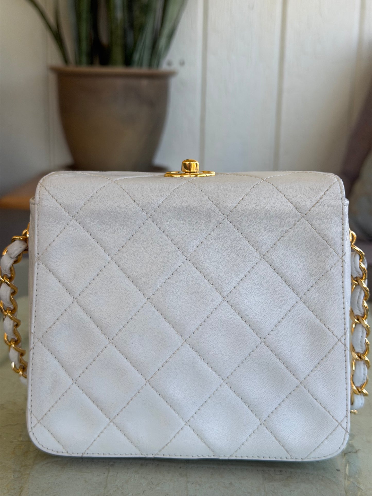 Rare Vintage Chanel White Lambskin Quilted shoulder Bag