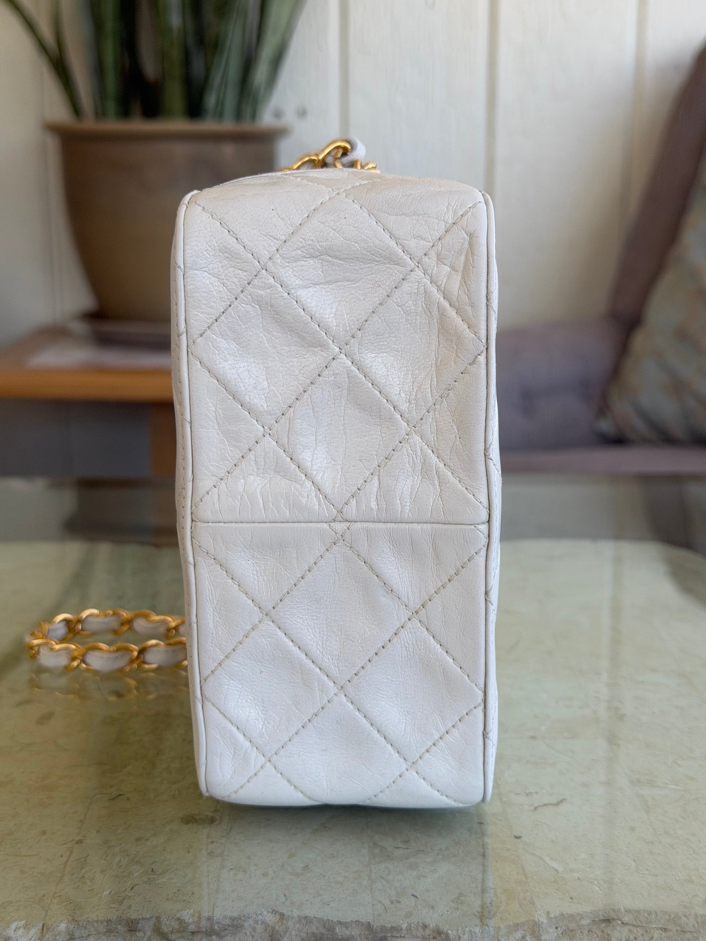 Rare Vintage Chanel White Lambskin Quilted shoulder Bag