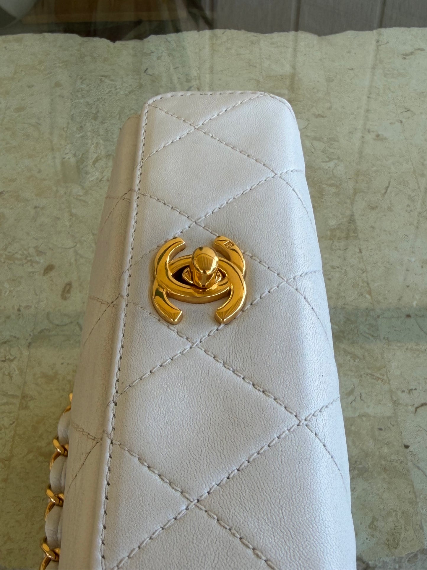 Rare Vintage Chanel White Lambskin Quilted shoulder Bag