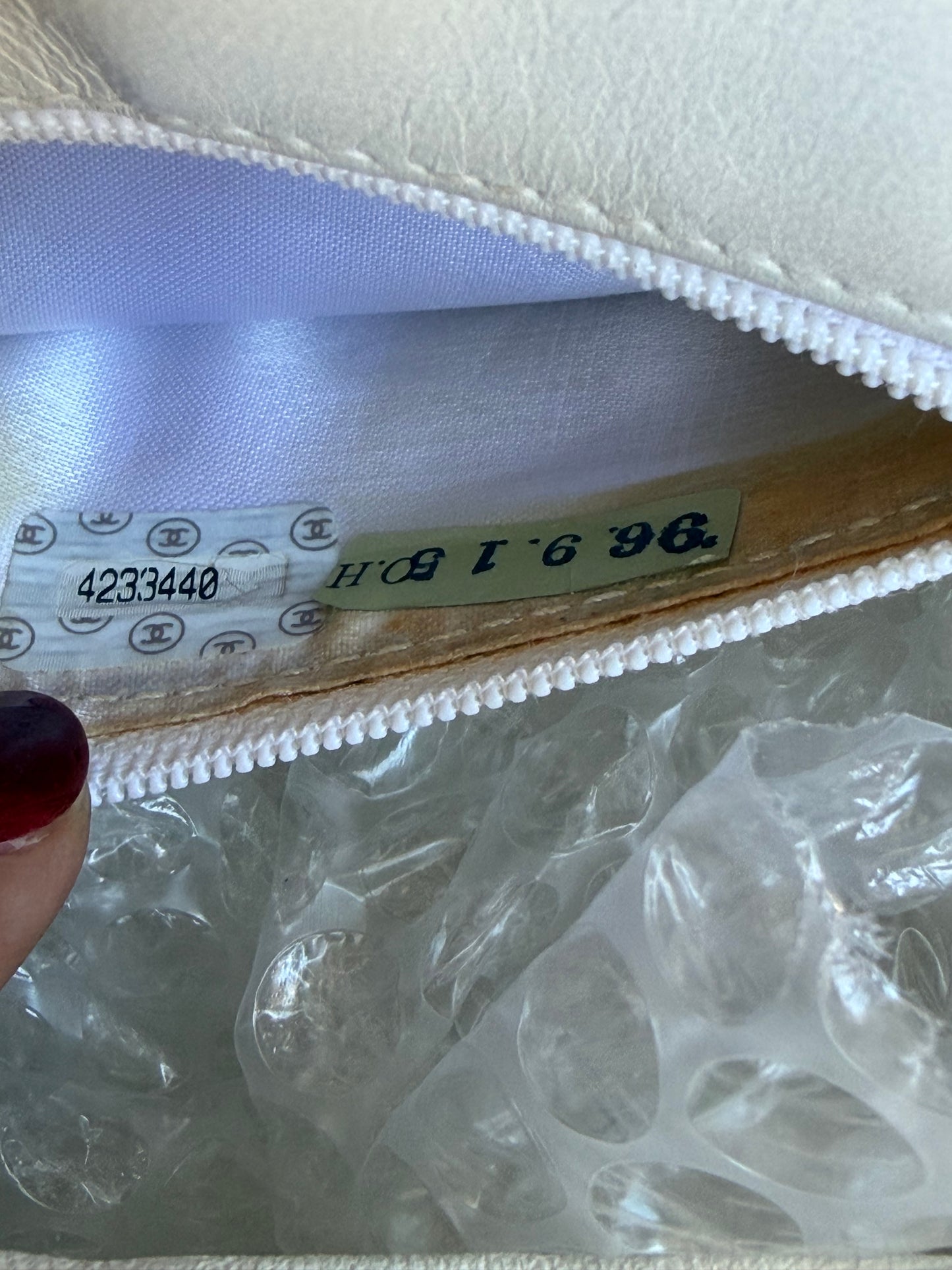 Rare Vintage Chanel White Lambskin Quilted shoulder Bag
