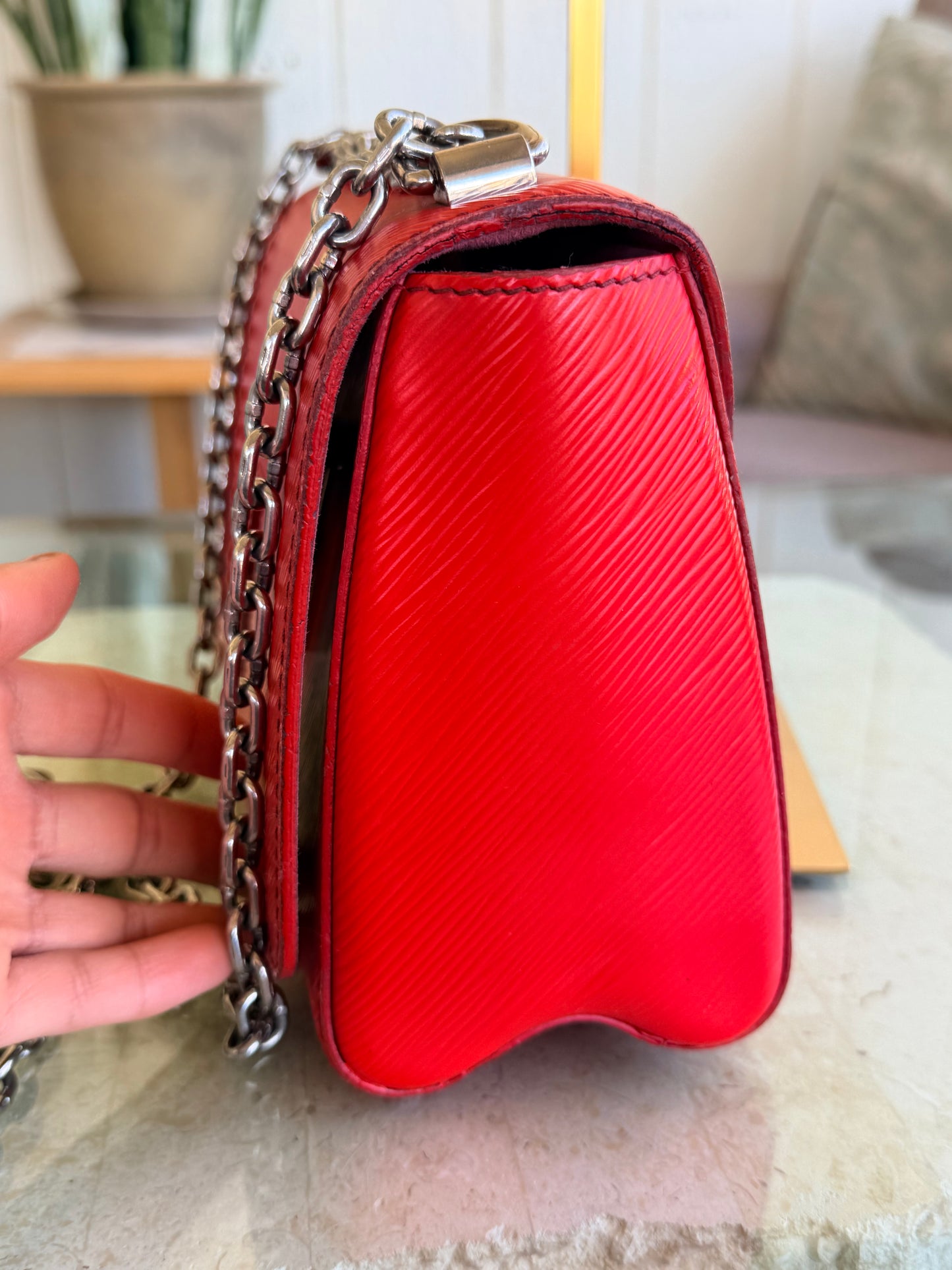 Louis Vuitton Twist Epi MM